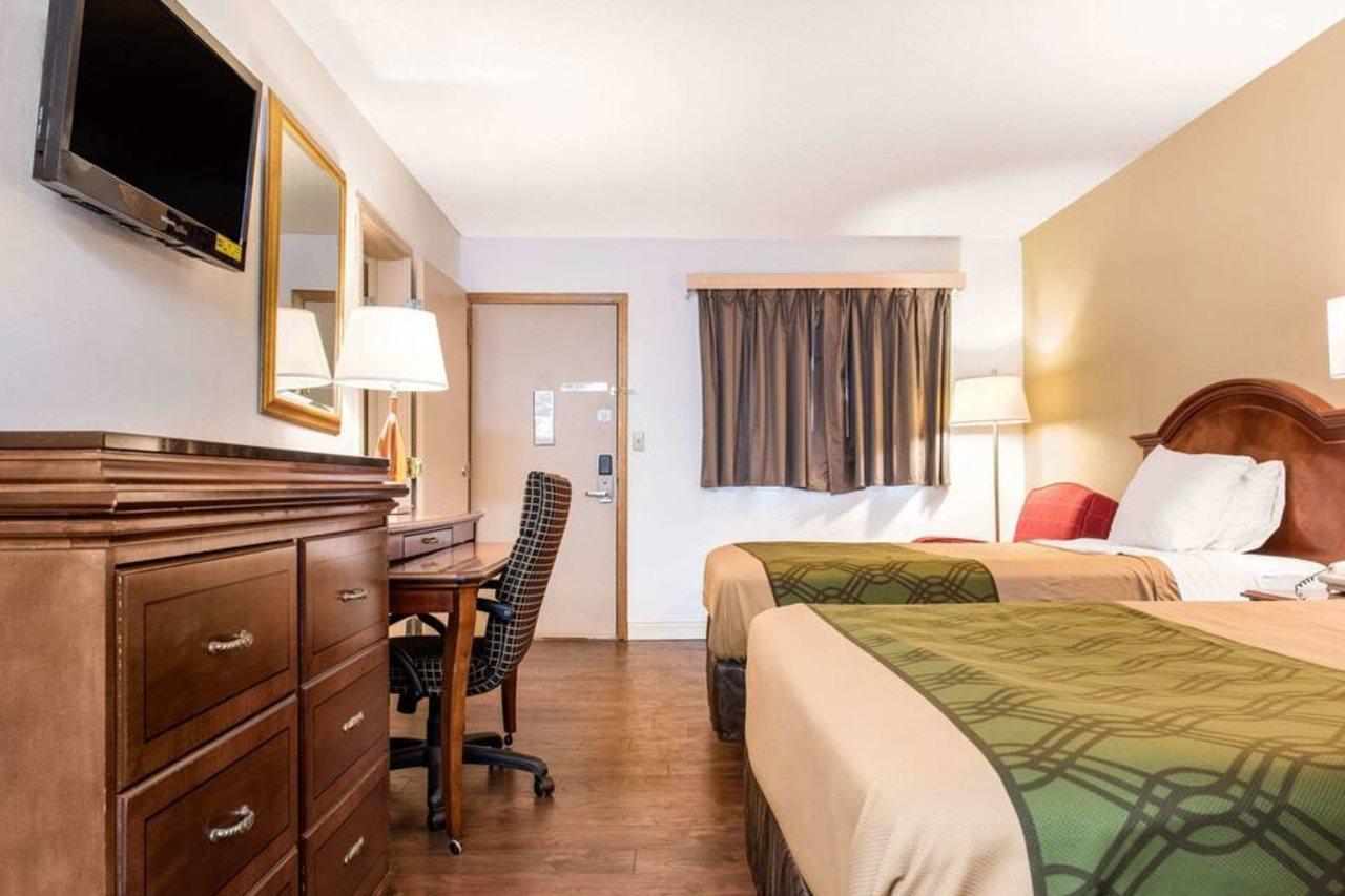 Econo Lodge Holland Екстериор снимка