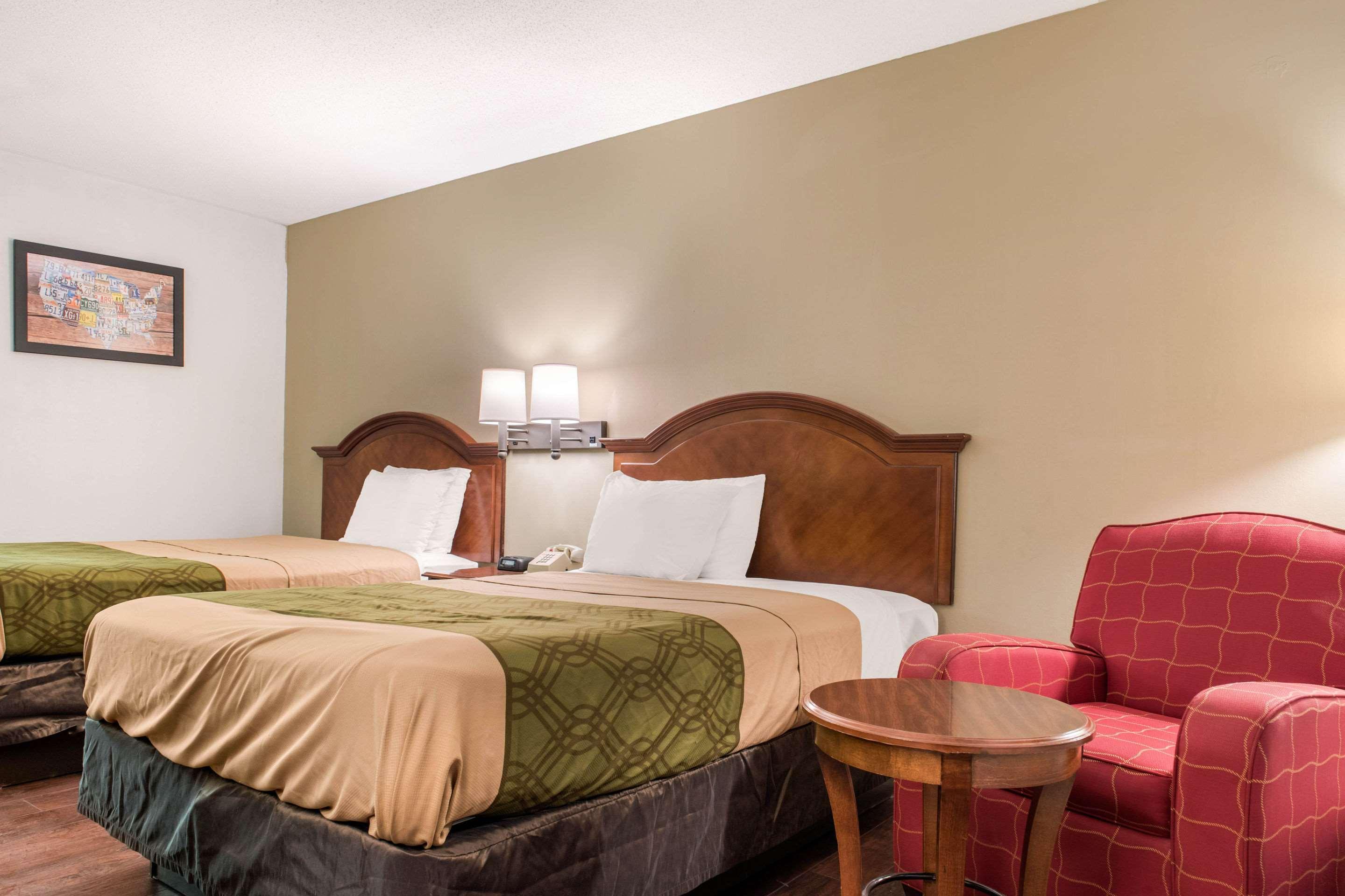 Econo Lodge Holland Екстериор снимка