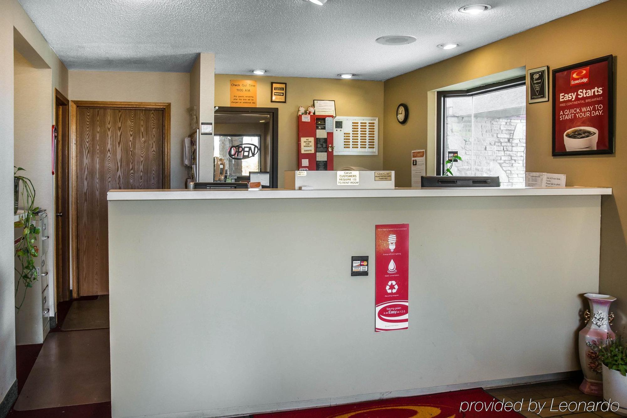 Econo Lodge Holland Екстериор снимка