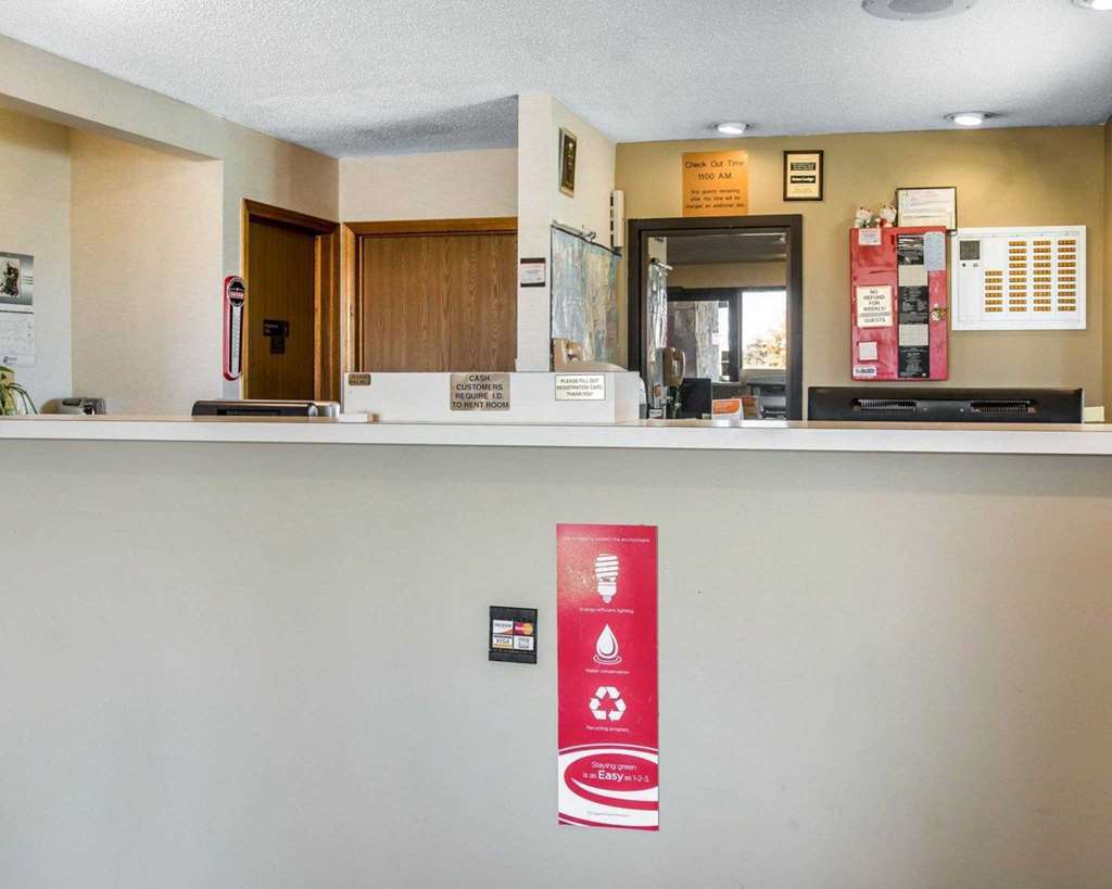 Econo Lodge Holland Интериор снимка