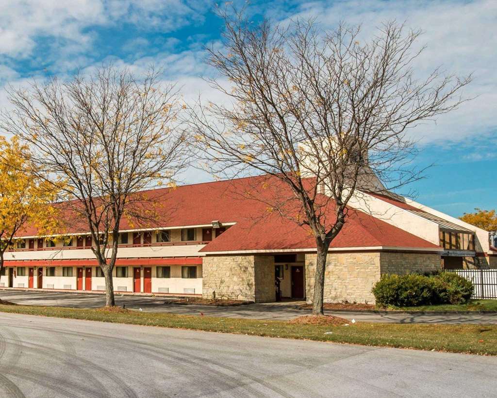 Econo Lodge Holland Екстериор снимка