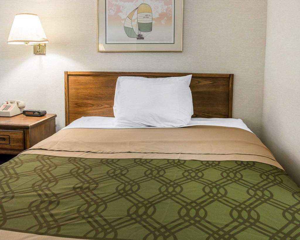 Econo Lodge Holland Стая снимка